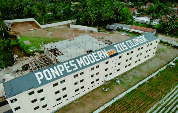 GEDUNG PUTRI